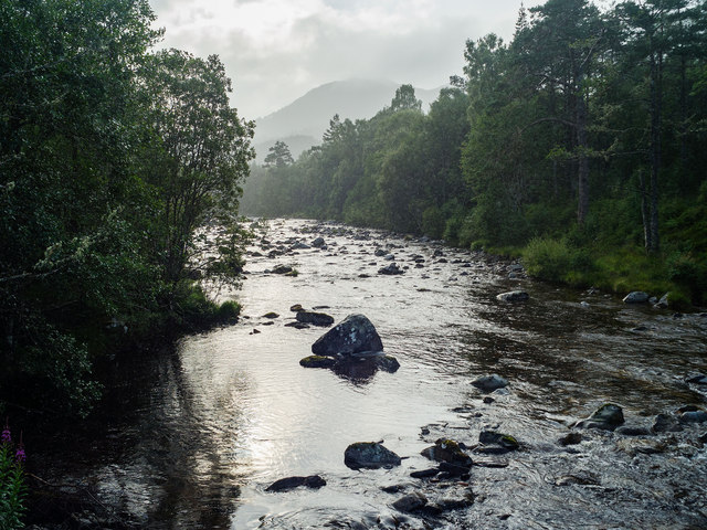 Upstream from the bridge by the Dog Falls car park, Glen Affric