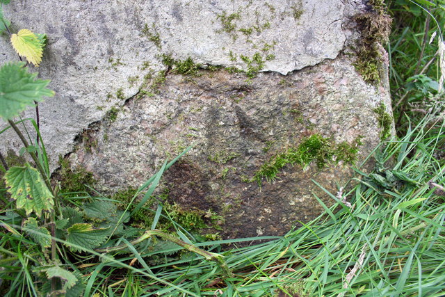 Benchmark on barn at Midwath Stead