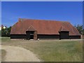 TL8422 : Grange Barn NT, Coggeshall by Colin Park