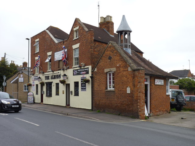 The Albion and the old Livestock Auction... © Jeff Gogarty :: Geograph ...