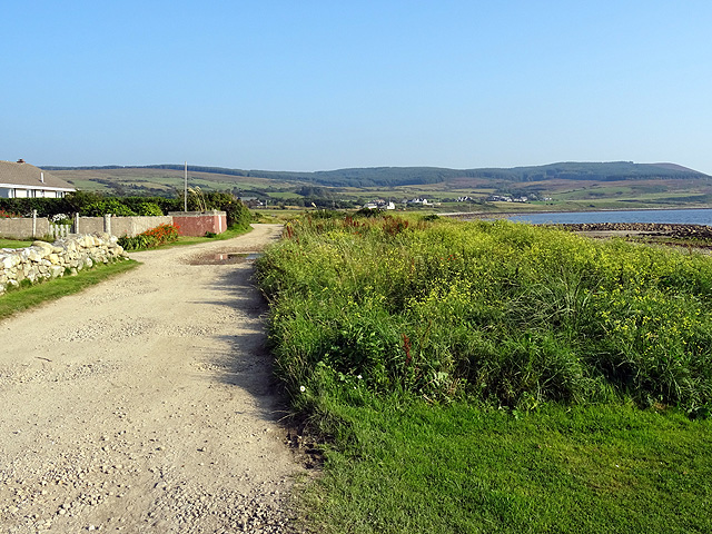 Unmade road to the south of... © John Lucas cc-by-sa/2.0 :: Geograph ...