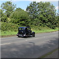 Vintage Austin car heads into Stroud