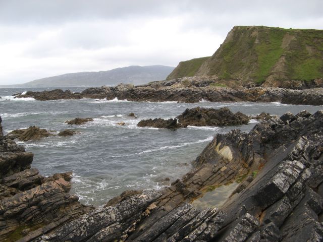 inclined-strata-jonathan-wilkins-cc-by-sa-2-0-geograph-ireland