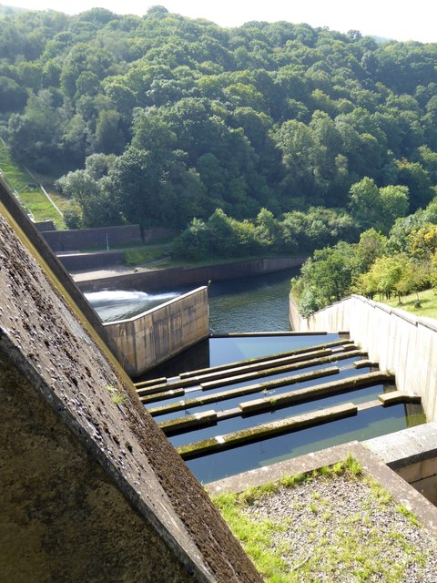 Stepped pools for the spillway at Wimbleball Lake dam