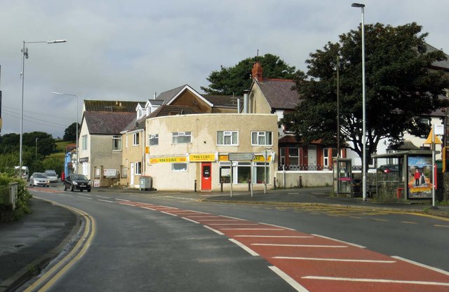 Llanrwst Road in Glan Conwy © Steve Daniels cc-by-sa/2.0 :: Geograph ...