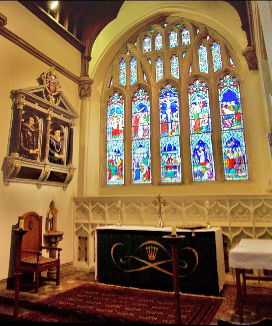 St Michael's Church Altar, Bray © Len Williams :: Geograph Britain and ...