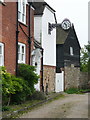 An unexpected clock in Kemsing