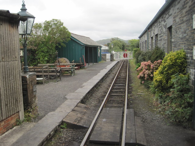 Tywyn Pendre railway station, Gwynedd © Nigel Thompson cc-by-sa/2.0 ...