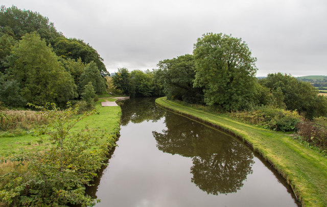 Lancaster Canal © Peter McDermott cc-by-sa/2.0 :: Geograph Britain and ...