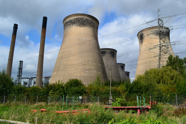 Cooling towers at Ferrybridge Power Station
