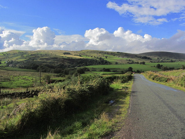View towards Cut-thorn Hill from Bradley Howel
