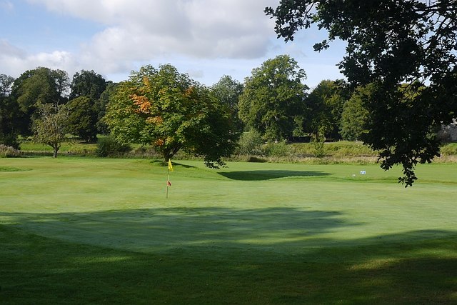 St Boswells Golf Club © Richard Webb cc-by-sa/2.0 :: Geograph Britain ...