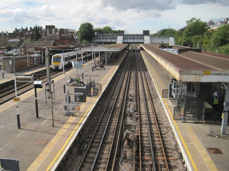 Upminster railway and Underground... © Nigel Thompson cc-by-sa/2.0 ...