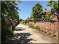 Private road to the rear of Avenue Road and York Road, Royal Leamington Spa