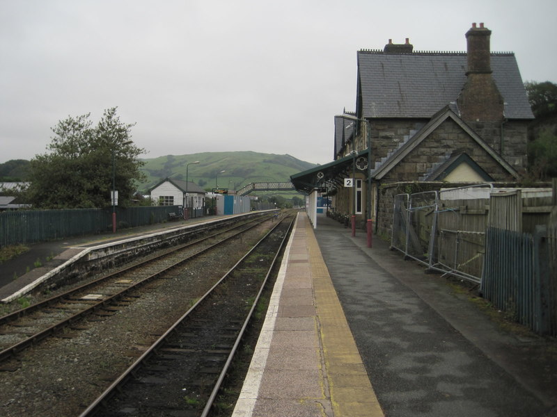 Machynlleth Railway Station, Powys, 2015 © Nigel Thompson Cc-by-sa/2.0 ...