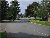 TL6644 : Homefield Road by Hugh Venables