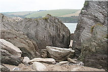 SX6147 : Rocks at Owen's Point, Mothecombe by Martin Bodman