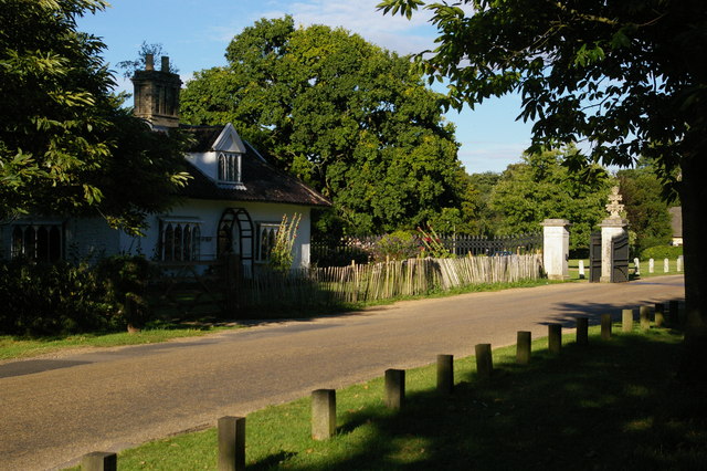 Ickworth Park: lodge and gates at the Horringer entrance