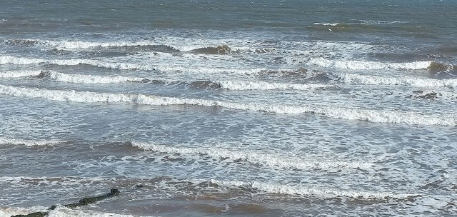 Breaking waves, Dawlish
