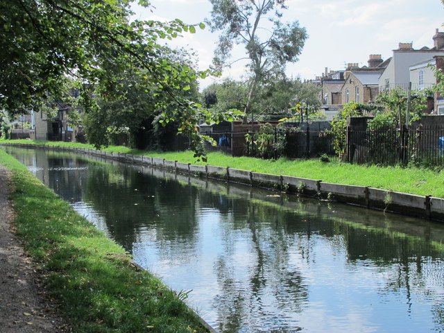 The New River by Russell Road, N13