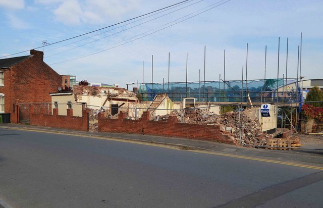 Demolition of the former Old Parkers Arms (1), 37 Park Lane, Kidderminster