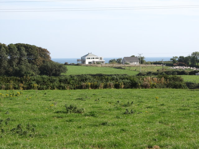 House on the cliff-top at Glasdrumman