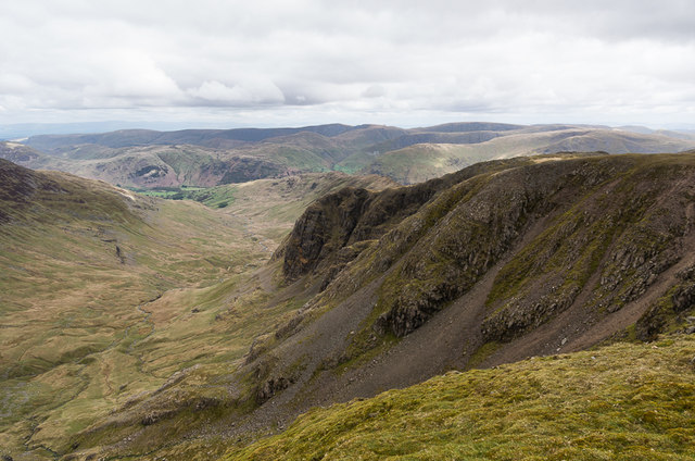 Greenhow End © Ian Capper cc-by-sa/2.0 :: Geograph Britain and Ireland