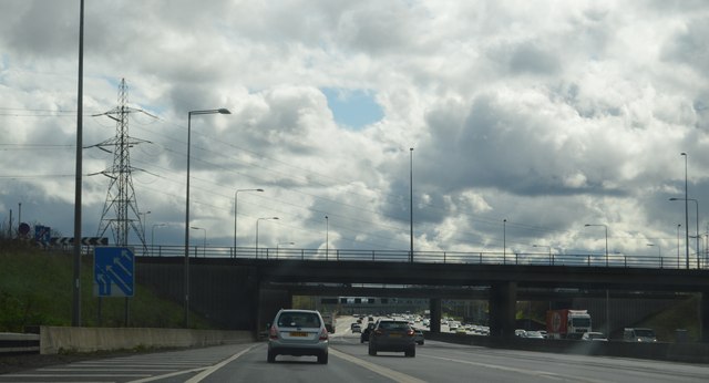 Overbridges J21a, M25 © N Chadwick :: Geograph Britain and Ireland