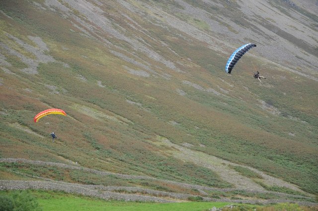 Paragliders at Wasdale Head