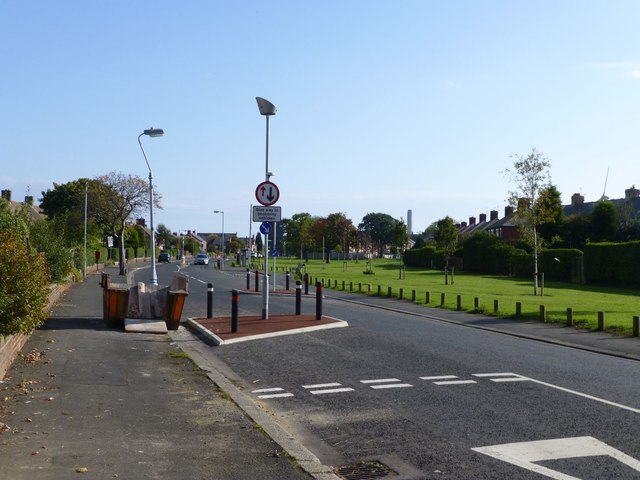 traffic-calming-measures-russel-wills-geograph-britain-and-ireland