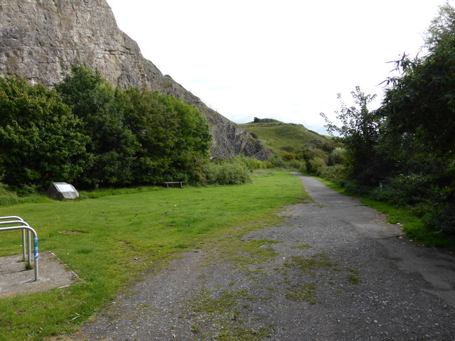 Footpath to Uphill