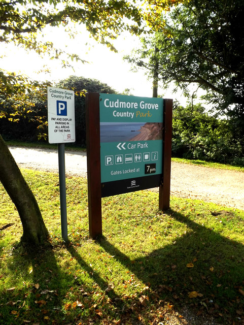 Crudmore Grove Country Park sign
