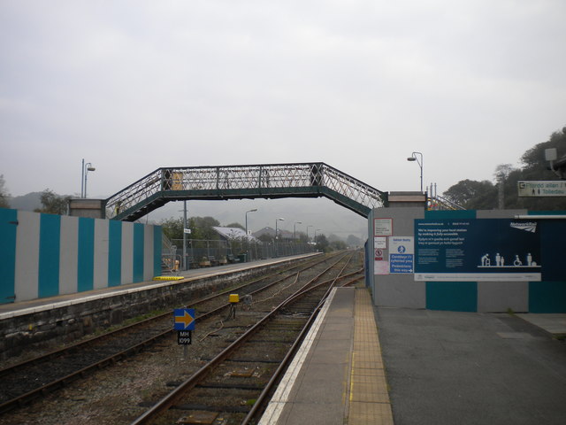 East end of Machynlleth station
