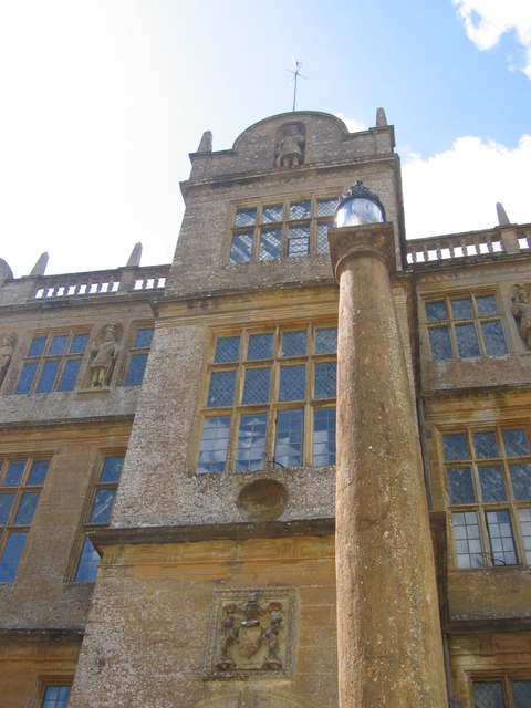 Montacute House east front 3