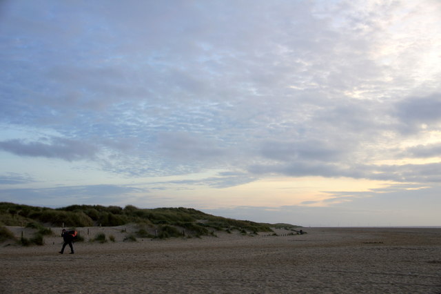 Ainsdale beach © Mike Pennington :: Geograph Britain and Ireland