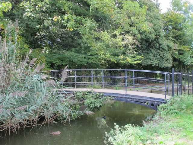 Footbridge over the New River (old course) at the western boundary of Enfield Park