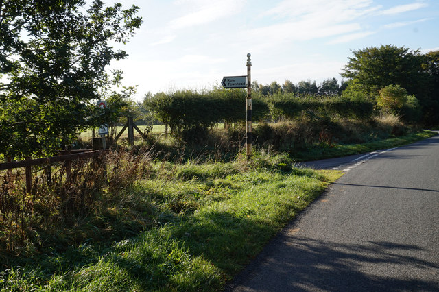 Minor road junction north of Bradley © Ian S cc-by-sa/2.0 :: Geograph ...