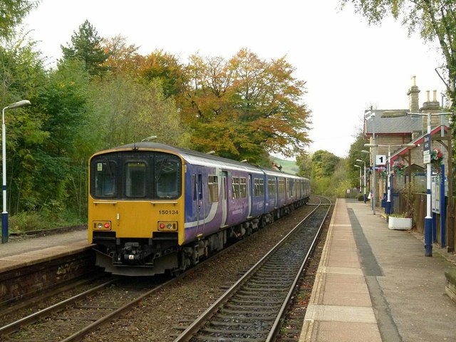Train to Manchester at Chapel-en-le-Frith