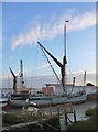 Sailing barge 