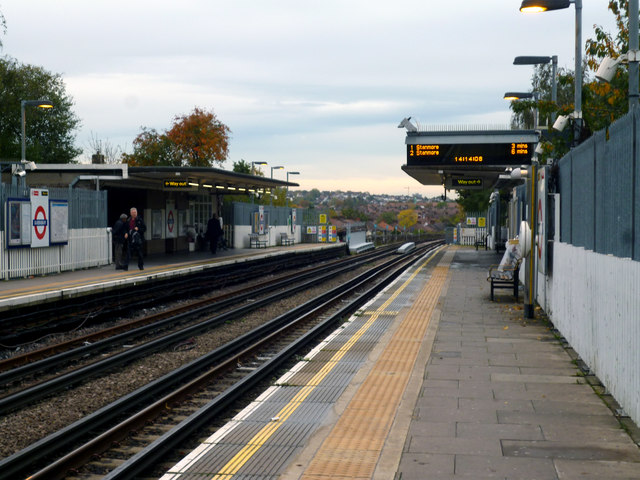 Queensbury station