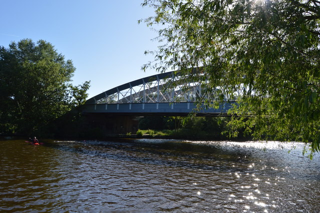 Railway Bridge over the River Thames © N Chadwick :: Geograph Britain ...