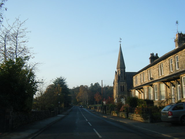 B6165 nears Summerbridge Methodist Church