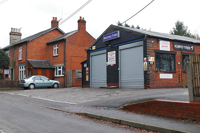 Martin's Tyres, West End
