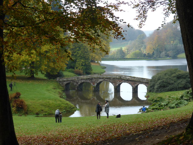 The Palladian bridge - Stourhead Gardens © Chris Allen :: Geograph ...