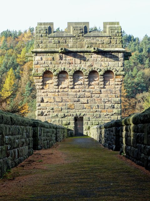 Another view of the eastern tower, Howden Dam