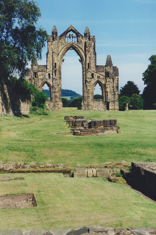 Guisborough Priory © Richard Sutcliffe cc-by-sa/2.0 :: Geograph Britain ...