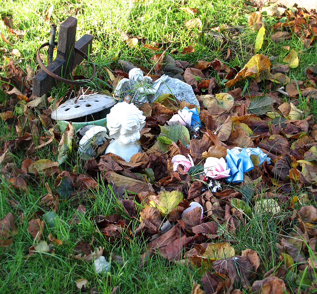 Grave In Earlham Cemetery © Evelyn Simak Geograph Britain And Ireland