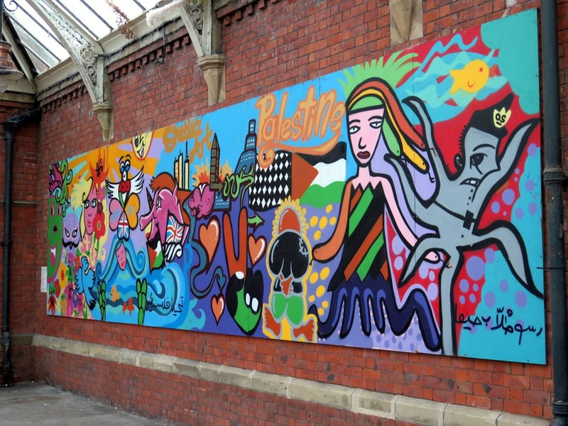 'Shatila Art', Tynemouth Metro Station © Andrew Curtis cc-by-sa/2.0 ...