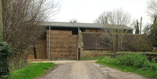 Barns at Limpsfield Lodge Farm