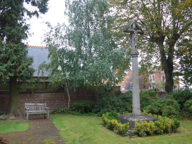 St Leonard, Grimsbury: seat in the garden